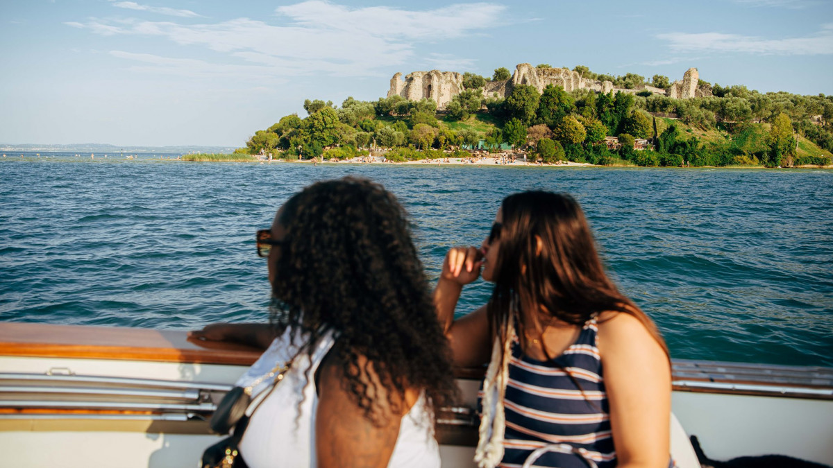 Sirmione Boat Tour from Moniga