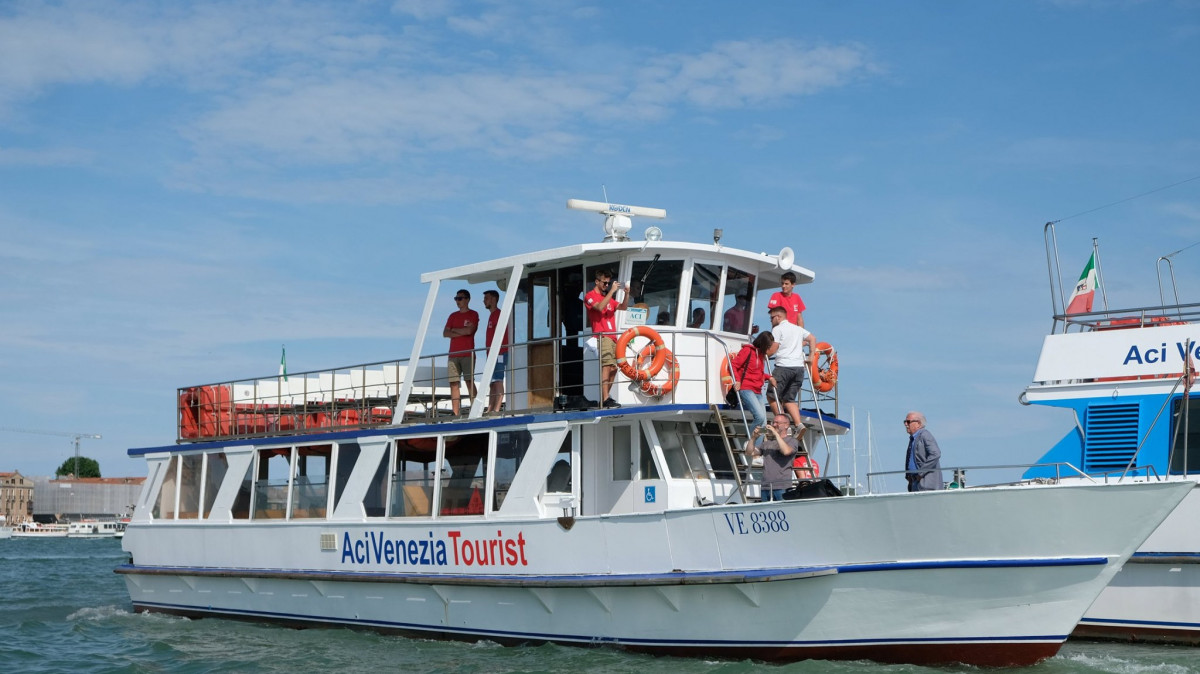 FAST VENICE PUNTA SABBIONI: ROUNDTRIP BOAT TO VENICE