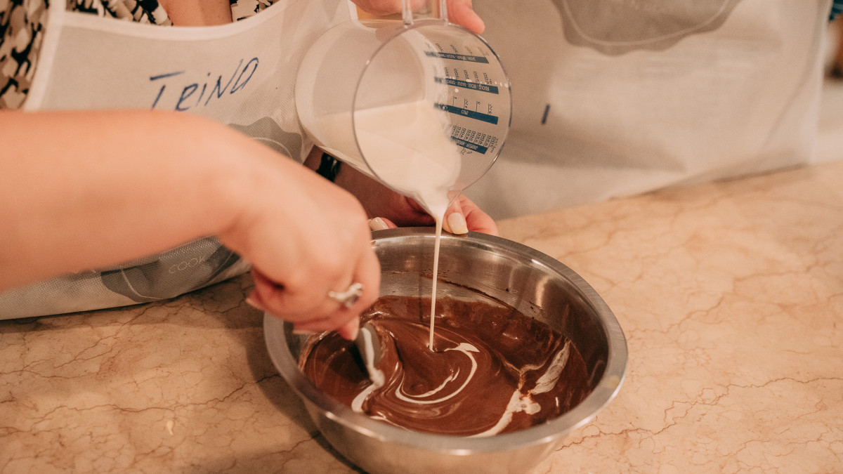Mixing the gelato ingredients in a bowl