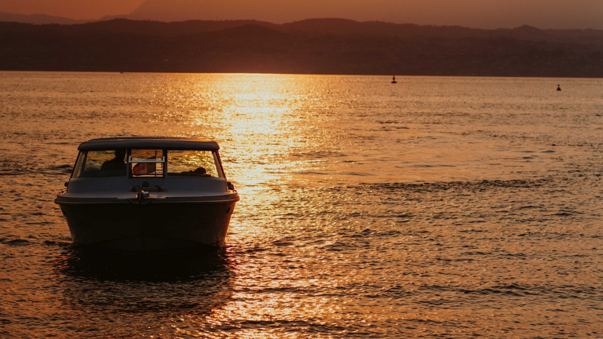Bootstour bei Sonnenuntergang ab San Felice